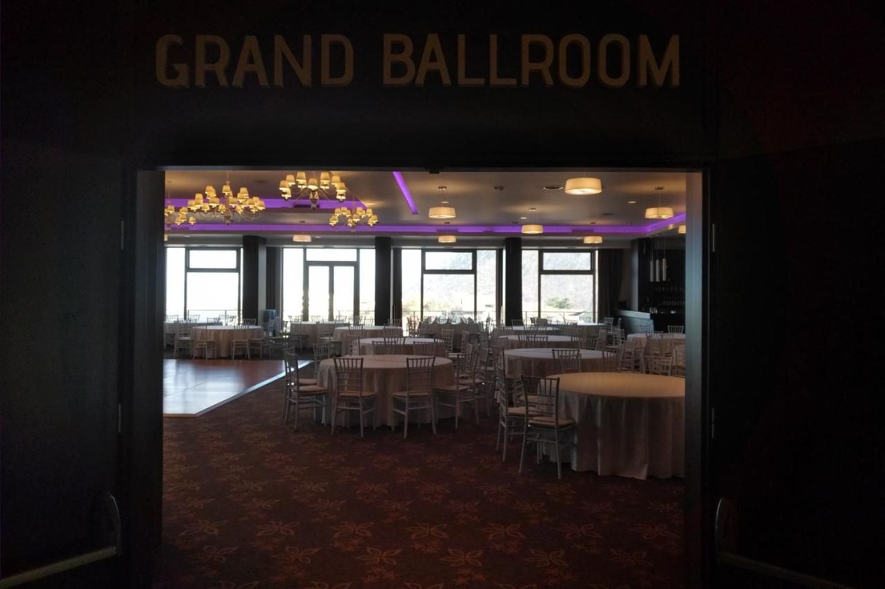 Отель Grand Hotel Belvedere Брашов-15