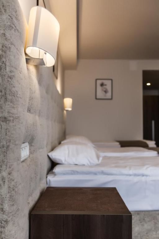 Отель Grand Hotel Belvedere Брашов-59