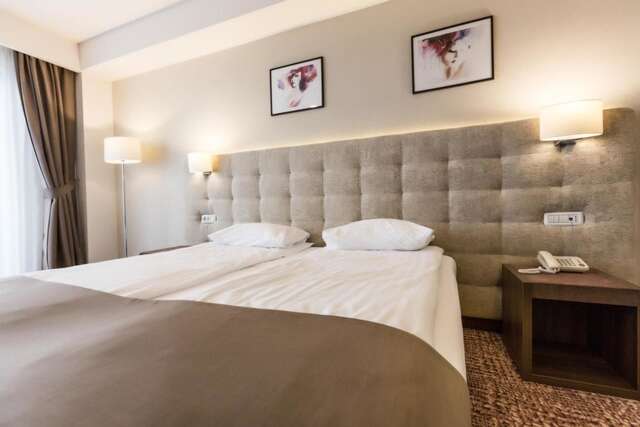 Отель Grand Hotel Belvedere Брашов-22