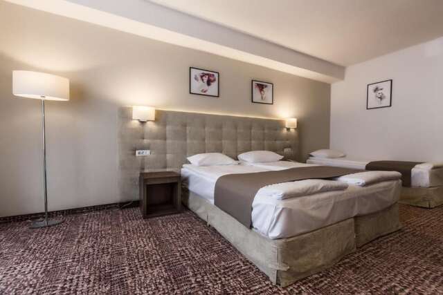 Отель Grand Hotel Belvedere Брашов-61